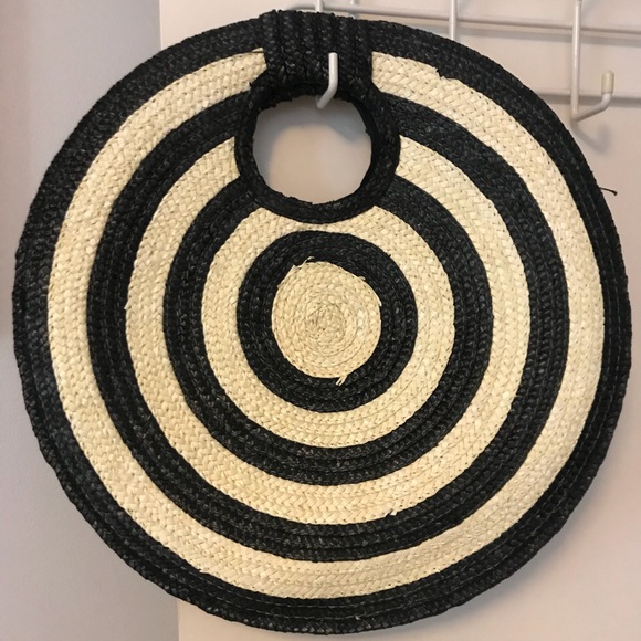 Anthropologie Handbags - Circular woven bag